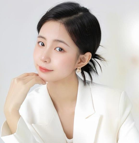 杨婉